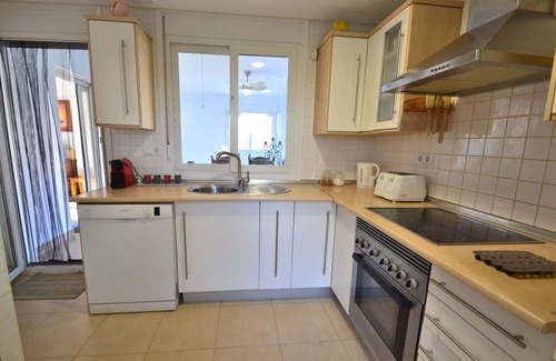 Torre-Pacheco Villa | Beautiful homely Villa with Pool, air con and Wi-Fi on Mar Menor Golf Resort.