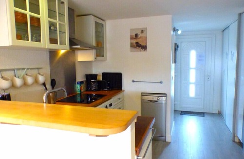 Sanary-sur-Mer Apartment | Beautiful house with shared pool and terrace