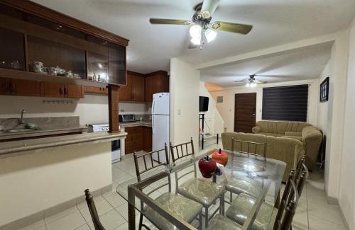 Salinas House | Beautiful house in a beachfront gated community