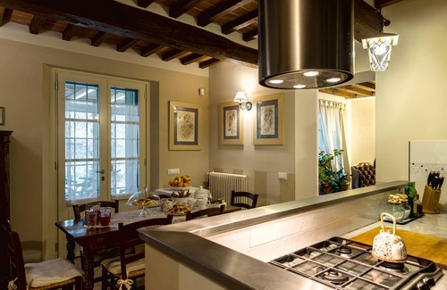 Cortona Villa | Beautiful house in the Tuscan countryside with private pool and garden.