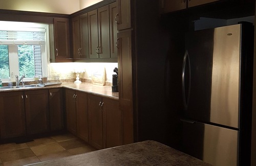 Seguin Cottage | Beautiful House on the Water