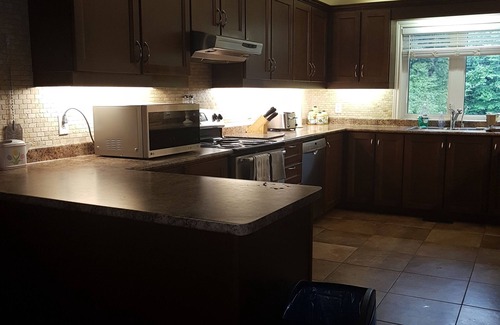 Seguin Cottage | Beautiful House on the Water