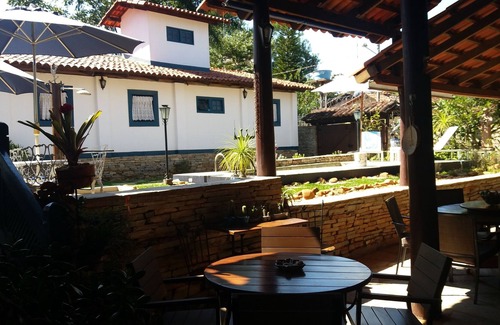 Pirenopolis House | BEAUTIFUL HOUSE WITHIN THE CITY OF PIRENÓPOLIS FOR UP TO 12 PEOPLE.