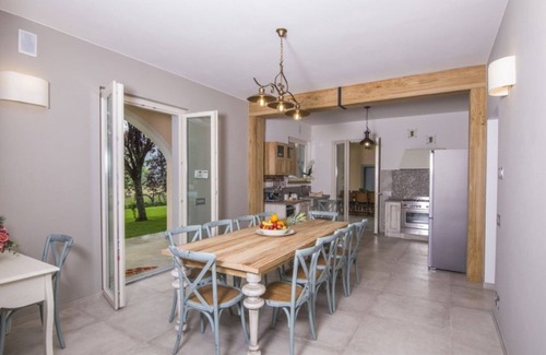 Porrena Villa | Beautiful independent villa with private swimming pool