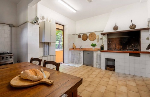 Chianni Villa | Beautiful private villa for 12 people with private pool, WIFI, TV, patio and pets allowed