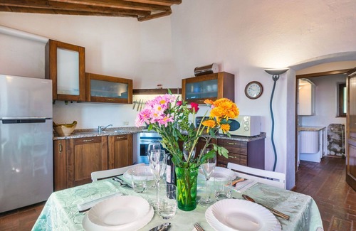 Castellina Marittima House | Beautiful private villa for 6 people with WIFI, hot tub, terrace, pets allowed and panoramic view