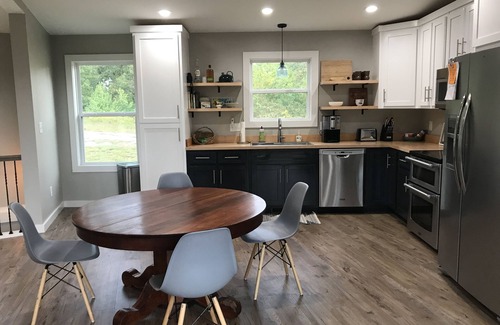 Stewart House | Beautiful KY Lake View + Nature, Family friendly, Hot Tub