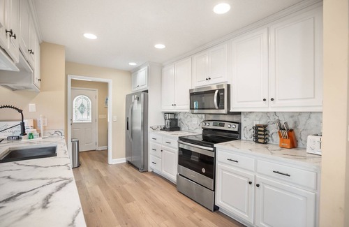 Blue Heron Lake House | Beautiful Lake-Front Home on Fripp Island! Resort Access Included! Golf Cart Included!