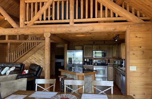 Lake Lure Cabin | π Beautiful Lake Lure Log Cabin Home Amazing Mountain Views Fun Game Room π