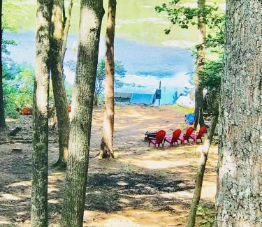 White Mills House | Beautiful Lakefront Chalet in the Poconos!