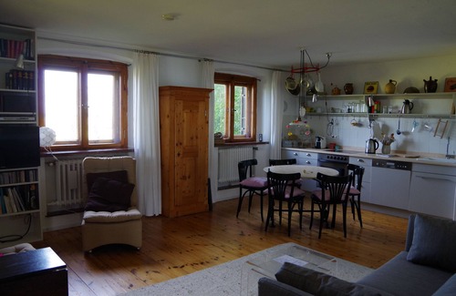 Gstadt Apartment | Beautiful large apartment right on the Chiemsee with a magnificent view