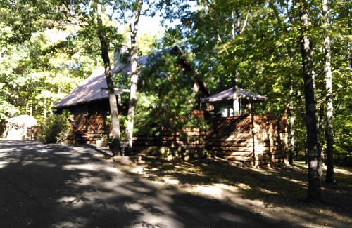 Cairo Cabin | Beautiful log cabin home 9-13