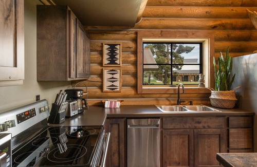 Livingston Cabin | Beautiful Log Cabin in Paradise Valley, Montana