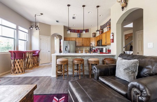 Santa Fe House | Beautiful, Luxurious, Comfortable- The perfect fit for your large group.