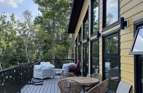 Sioux Narrows Nestor Falls Cottage | Beautiful modern lake house with hot tub, lakefront.