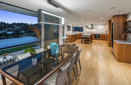 Hollywood Hills West House | Beautiful Mountain View Home with Infinity Pool