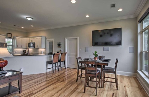 Hot Springs Cabin | Beautiful Mountaintop Views! 16 Private Acre Home