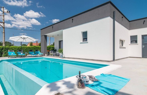 Sveti Petar u Sumi Cottage | Beautiful newly built Villa Oleandra for up to 5 persons, with private pool