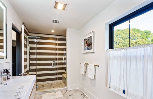 Point Pleasant Beach House | Beautiful "new construction" Beach House just one mile to popular beaches.