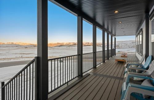 Sweetwater House | Beautiful New Home - Access to Ideal Beach Resort