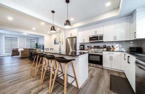 North Central Edmonton House | Beautiful Newly Built House - Downtown Edmonton