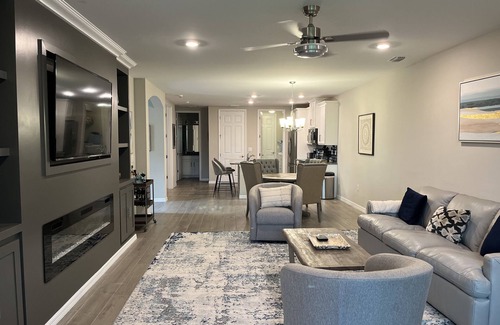 Naples House | Beautiful newly furnished Villa in a resort community with tons of amenities