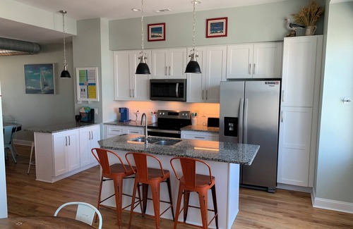 Atlantic Beach House | BEAUTIFUL OCEANFRONT 5 BR HOME WITH ELEVATOR AND POOL. 10% OFF REMAINDER 2025