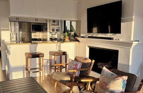 West Newport House | Beautiful Oceanfront Rental, Beach & Catalina Views