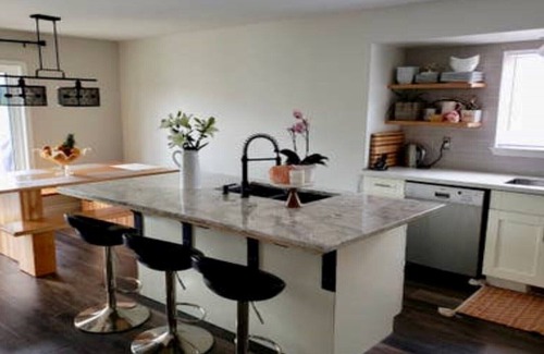 North Glenmore House | Beautiful Okanagan House