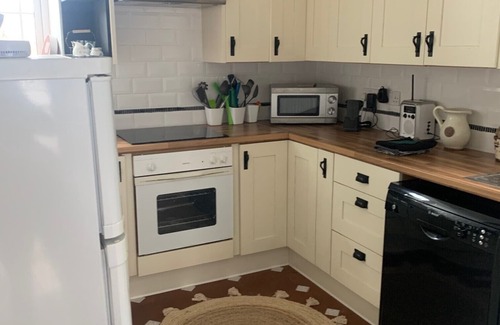 Port-Eynon Cottage | Beautiful old cottage on the Gower coast