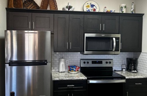Foothills Condo | Beautiful One Bedroom Condominium at San Simeon