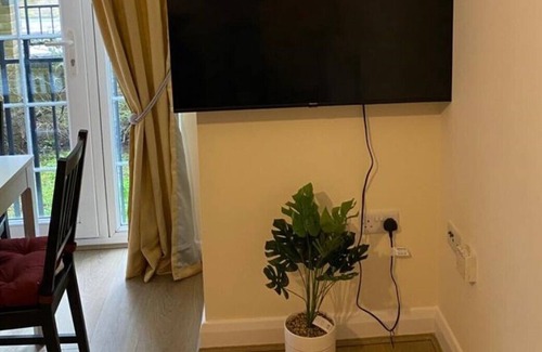 Luton Apartment | Beautiful One Bedroom Flat