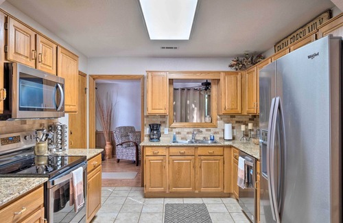 Rogers House | Beautiful Ozark Oasis w/Deck: Walk to Beaver Lake