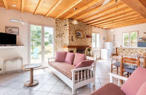 (le) Mesnil Hue House | Beautiful private villa for 8 guests with WIFI, TV and terrace