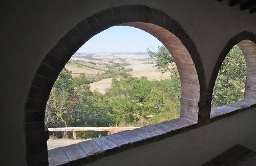 Castiglione d'Orcia Villa | Beautiful private villa with A/C, private pool, WIFI, panoramic view, parking, close to Montalcino