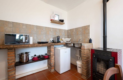 San Damiano dʼAsti House | Beautiful private villa for 2 guests with WIFI, A/C, TV, patio, pets allowed and panoramic view