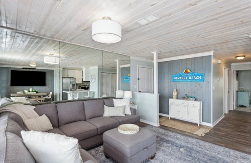 Navarre Beach House | Beautiful pet friendly 2 bedroom, 2 bath townhome on the Santa Rosa Sound!