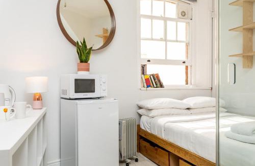 Tower Hill Apartment | Beautiful pied-a-terre to explore London