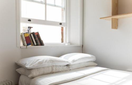 Tower Hill Apartment | Beautiful pied-a-terre to explore London
