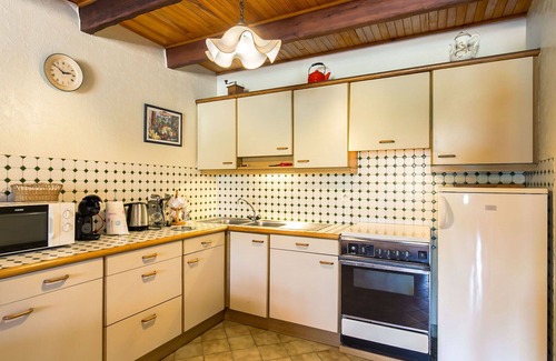 Saint-Pol-de-Leon House | Beautiful private villa for 4 guests with WIFI, TV, terrace, pets allowed and parking