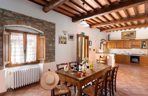 Borgo San Lorenzo Villa | Beautiful private villa for 11 people with A/C, private pool, WIFI, TV and panoramic view