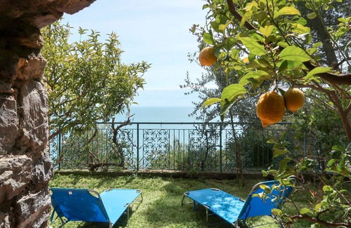 Andora House | Beautiful private villa for 6 guests with private pool, A/C, WIFI, TV, patio and pets allowed