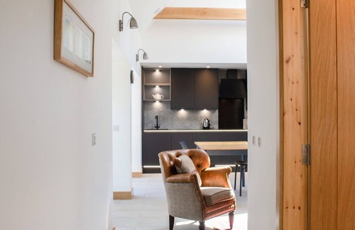 Suladale House | Beautiful private villa for 2 people with WIFI, TV, patio and panoramic view