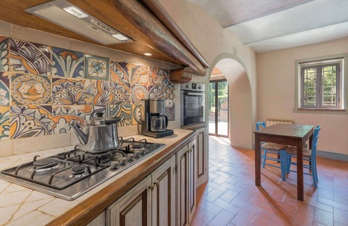 Bucine Villa | Beautiful private villa with private pool, internet, patio, pets allowed and panoramic view