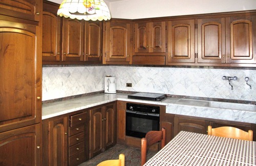 Montignoso House | Beautiful private villa for 10 guests with WIFI, TV, terrace and pets allowed