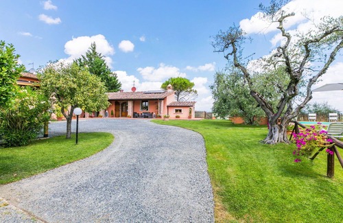San Miniato Villa | Beautiful private villa for 8 people with WIFI, A/C, private pool, TV and terrace