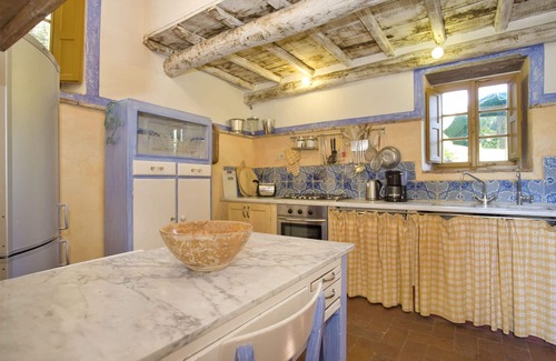 Pescaglia Villa | Beautiful private villa with WIFI, private pool, TV, patio and panoramic view, close to Lucca