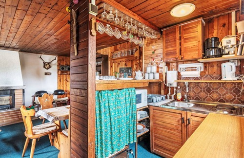 Liberec House | Beautiful private villa for 6 people with TV, pets allowed, panoramic view and parking