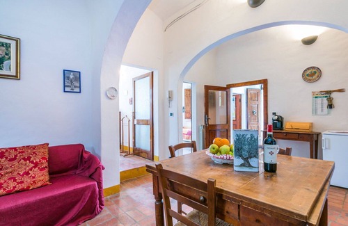 Sinalunga Villa | Beautiful private villa for 11 people with WIFI, TV, balcony and pets allowed