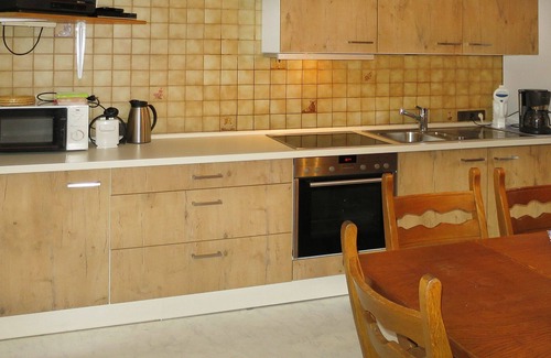 Strengen House | Beautiful private villa for 10 guests with TV, terrace and parking